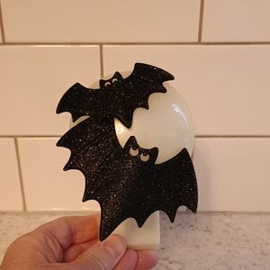 DISCONTINUED White Barn Candle Co.Halloween Glitter Bats/Moon Wallflower Plug In